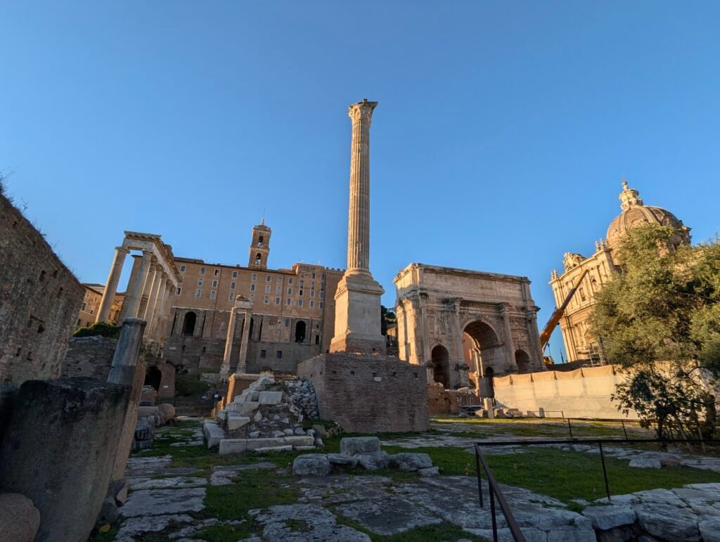 column-phocas-arch-septimius-severus